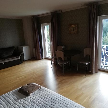 Oti Guesthouse Tallinn Extérieur photo