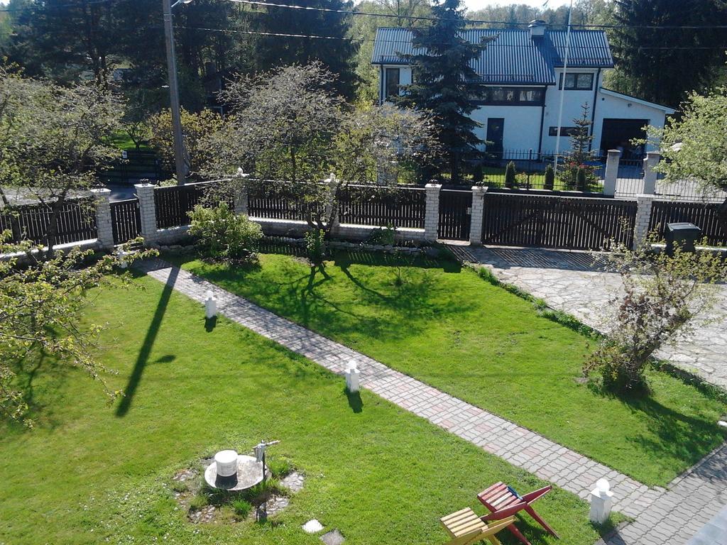 Oti Guesthouse Tallinn Extérieur photo