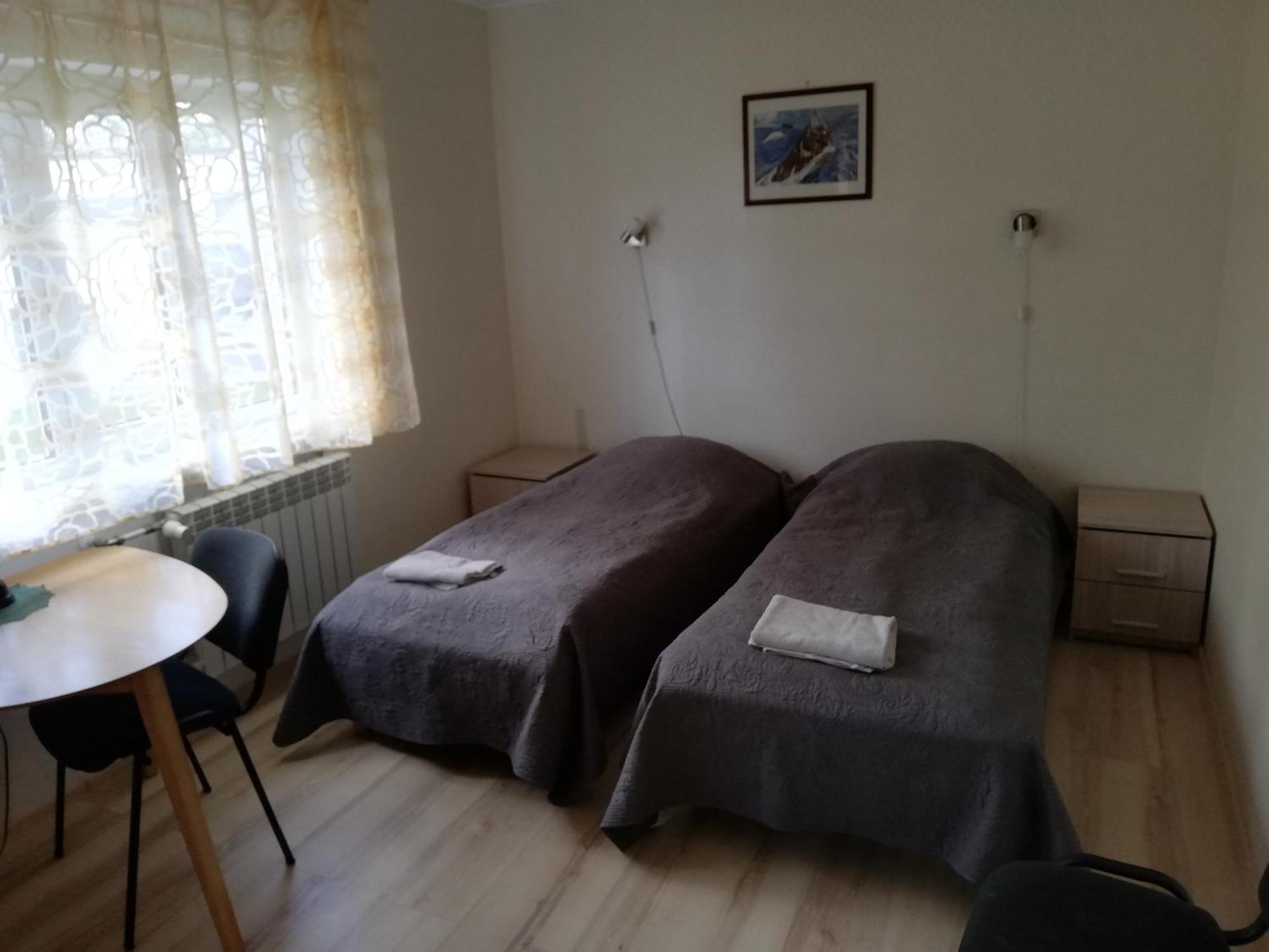 Oti Guesthouse Tallinn Extérieur photo