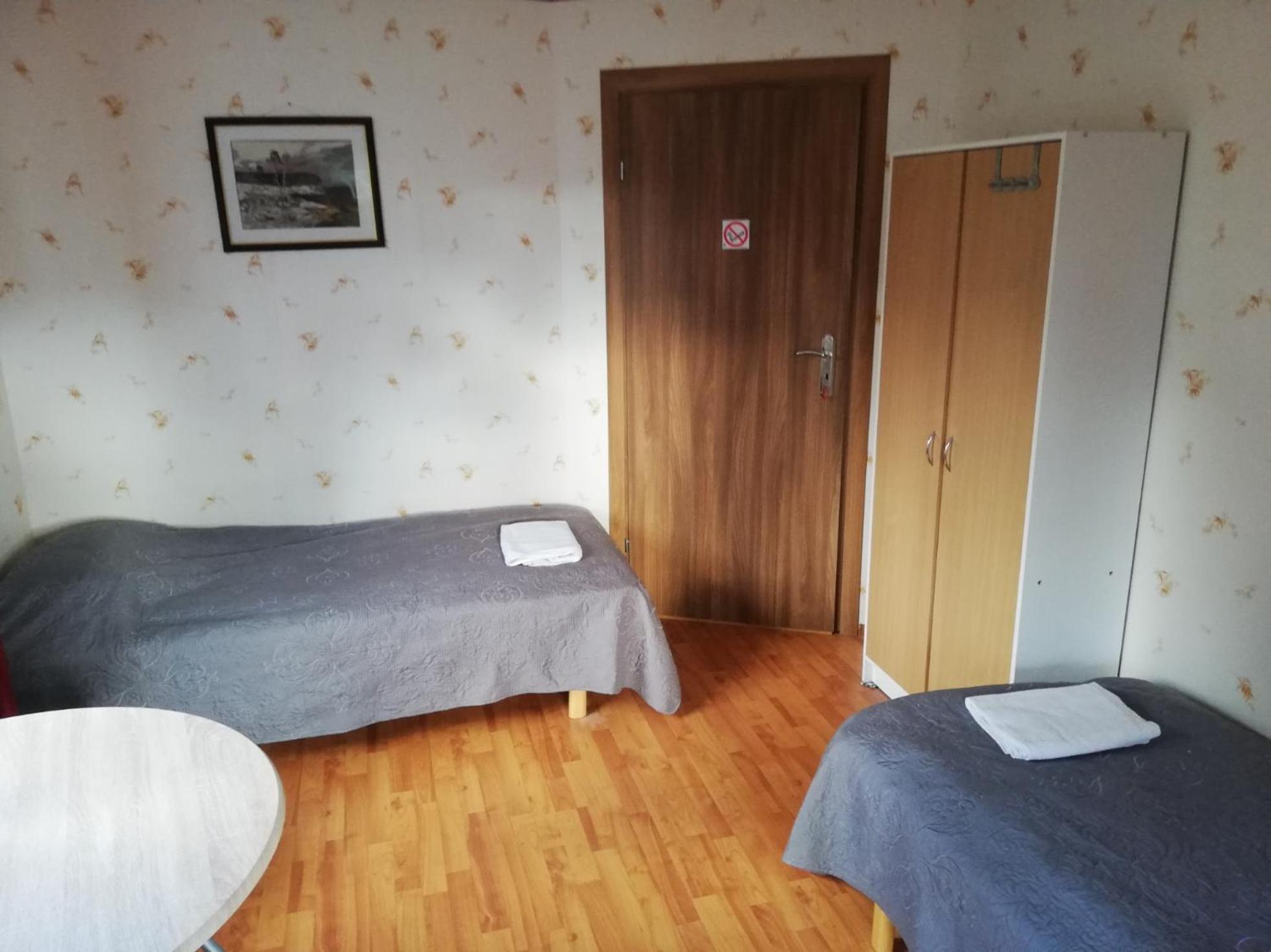 Oti Guesthouse Tallinn Extérieur photo