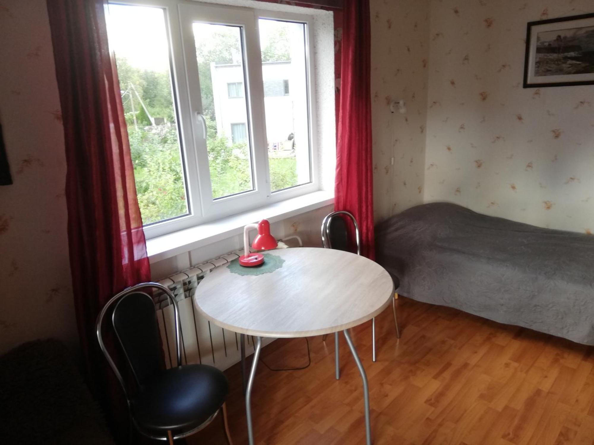 Oti Guesthouse Tallinn Extérieur photo