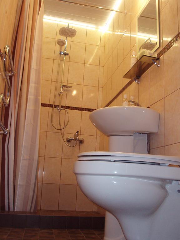 Oti Guesthouse Tallinn Extérieur photo