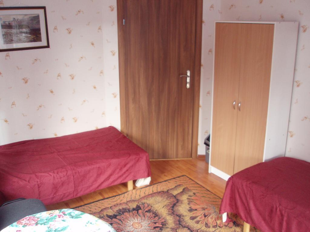 Oti Guesthouse Tallinn Chambre photo