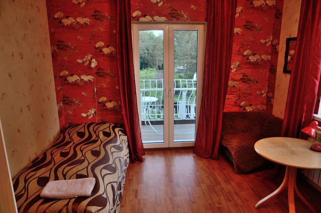 Oti Guesthouse Tallinn Extérieur photo